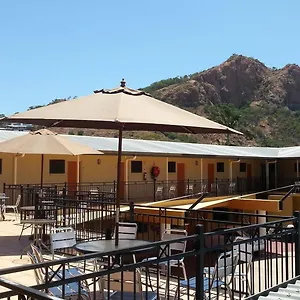 Summit 3* Townsville